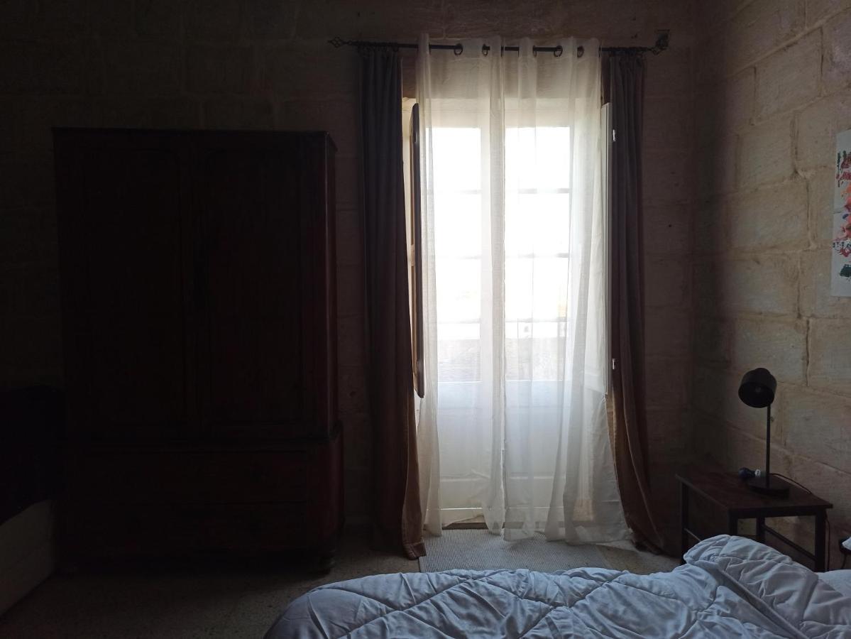 Beautiful Studio Apartment In Qormi Malta Exterior photo